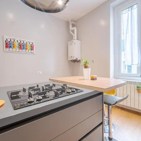 Bright A Few Steps From Via Garibaldi Appartement *